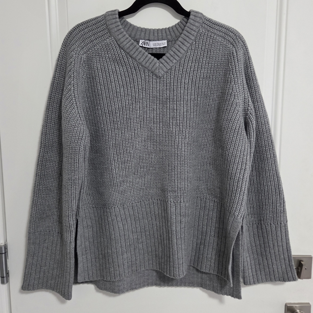 Zara Women's Chunky Knit Wool Blended Sweater - Size M, L